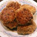 あやかんぱり's cooksnap of when they made お弁当に♪柔らか豚肉えのきミニハンバーグ.