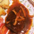 kuni02's cooksnap of when they made 煮込みハンバーグ.
