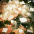 Sizuku04's cooksnap of when they made 簡単♬豆腐とカニカマのスープ.