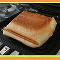 White_Bear's cooksnap of when they made バターを塗る手間なし ホットサンド.