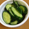 桃的美しき日々's cooksnap of when they made 納豆の辛子で節約簡単！きゅうりの辛子漬け.