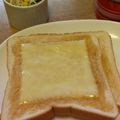 いもっこま～ち's cooksnap of when they made 簡単トースト＊はちみつチーズ.