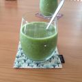 ﾒｸﾞﾐ（．．）'s cooksnap of when they made 基本のグリーンスムージー.