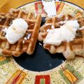 amoni's cooksnap of when they made こんがり～ひまわりワッフル.