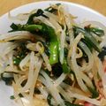 SATOKOin's cooksnap of when they made ニラとモヤシの簡単ナムル.