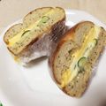 がっつママ's cooksnap of when they made チーズオムレツ☻ベーグルサンド.