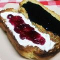 みっくママ's cooksnap of when they made 水切りヨーグルトのランブルベリートースト.