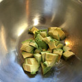 かかし79's cooksnap of when they made ✿アボカドの切り方★簡単✿.