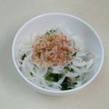 そう太☆'s cooksnap of when they made 新たまねぎとワカメのサラダ.