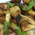 まこ1107's cooksnap of when they made 簡単☆新じゃがのウスターソース炒め.