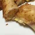 yurietti's cooksnap of when they made 春巻きトマトチーズplusたまごベーコン.