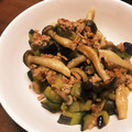 ハルニョッキ's cooksnap of when they made 挽き肉と茄子としめじのガーリック醤油炒め.