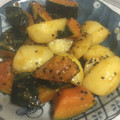 アツカズ's cooksnap of when they made 簡単10分!!南瓜とじゃがいもの煮物.