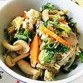 ユーロン's cooksnap of when they made 菜の花としめじの玉子とじ.