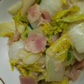 クックRWD0W9☆'s cooksnap of when they made 簡単☆ごま油香る白菜とベーコンの炒め物.