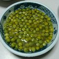 ぴろりんrrmama's cooksnap of when they made シンプル☆グリンピースのだし煮.