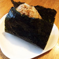 hapyriva's cooksnap of when they made お弁当に♪天むす風❤揚げ玉たぬきおにぎり.