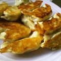 White-Plumeria's cooksnap of when they made 改訂)手作り 餃子の皮と焼き方のコツ.