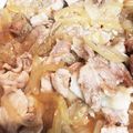 ぺぺちゃんママ's cooksnap of when they made 水と砂糖は不要♡新玉でスタミナ豚丼.