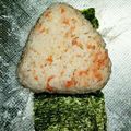 ヤミーヤムヤム's cooksnap of when they made おにぎらずやおにぎりに☆鮭マヨ白ゴマ♡.