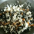 xupoko's cooksnap of when they made レンジで簡単☆お餅でひじきご飯おこわ風.