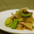あわっこゆきこ's cooksnap of when they made そらまめと新玉ねぎのガリバタ醤油炒め.