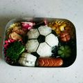 くるみ3023's cooksnap of when they made キャラ弁＊簡単サッカーボール弁当＊.