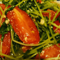 クックRIAF96☆'s cooksnap of when they made 即簡単で美味しい。豆苗とトマトの卵とじ。.