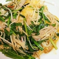 fukudoru's cooksnap of when they made もやしとニラハムの卵とじ.
