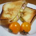 yukanosuke's cooksnap of when they made グリルドハム＆チーズサンドウィッチ.