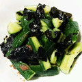 ♡キイロイトリ♡'s cooksnap of when they made 簡単＊たたききゅうりの韓国のりと梅肉和え.