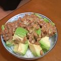 サーフブレイド's cooksnap of when they made 1人飯 ズボラ飯 納豆アボカド丼.