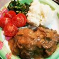 MunkyMama's cooksnap of when they made ハンバーグとオニオンブラウングレービー.