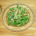 ピーナッツ子♪'s cooksnap of when they made えのきと水菜のごまマヨサラダ.