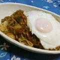 ゆきえまる's cooksnap of when they made 残りカレー☆リメイク焼きそば.