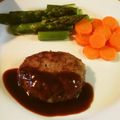 JPUK's cooksnap of when they made 簡単おいしい＊豆腐ハンバーグ.