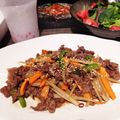 ✳︎じゅんじゅん✳︎'s cooksnap of when they made シャキシャキ根菜と牛肉のピリ辛炒め.