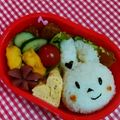たにたーに's cooksnap of when they made 簡単♪キャラ弁♪うさぎおにぎり♪.