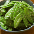 低カロ探検隊's cooksnap of when they made 絹さやの胡麻和え＠容易く一品.