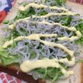 リラシャン's cooksnap of when they made しらすと春キャベツトースト.