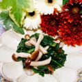 makichihua's cooksnap of when they made ほうれん草としめじのおひたし*梅おかか*.