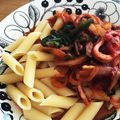 ひろと＾＿＾ママ's cooksnap of when they made イカとオリーブ、ほうれん草のトマト煮.