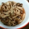 サトモユリア's cooksnap of when they made しめじの即席甘辛煮.