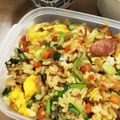 食いしんBoyママ☆'s cooksnap of when they made ウインナーと小松菜のチャーハン.