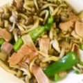 さやみm's cooksnap of when they made ピーマンとしめじのベーコン炒め.