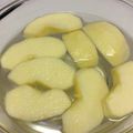 candyｔｏｙ's cooksnap of when they made りんごの変色　お酢水でOK♪でしたよ～☆.