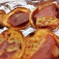 アデュ〜's cooksnap of when they made 簡単餃子の皮ピザ.