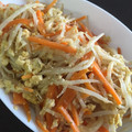 カツヲふぁいぶ's cooksnap of when they made もやしと人参の卵とじ.