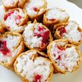 LimeLunch's cooksnap of when they made 簡単細巻きミニいなり寿司梅干しのせ.