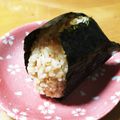 ニャゴママ's cooksnap of when they made 簡単♡﻿おかかチーズのおにぎり.